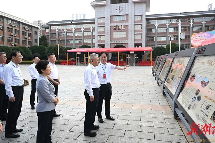 沈晓明检查高考准备工作
