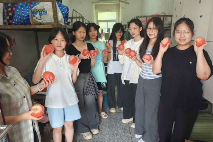 石门五中：平安在手  温暖在心