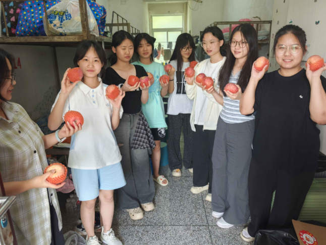 石门五中：平安在手  温暖在心