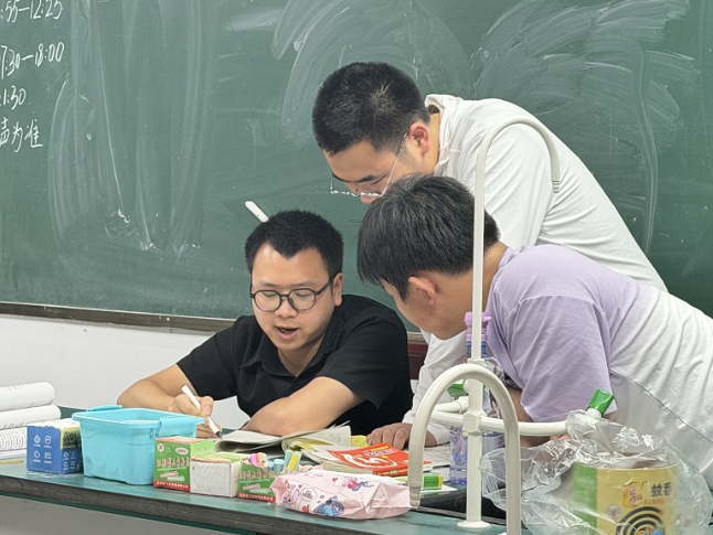石门二中：用陪伴助考生从“忐忑”走向“笃定”