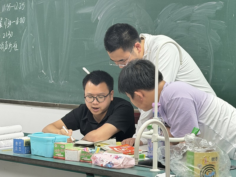 图片2.png 图片2.png