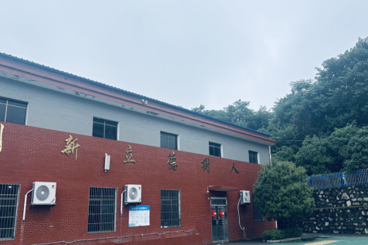 衡南县向阳联合学校中心小学食堂提质“升级”，全力守护师生“舌尖上的安全”