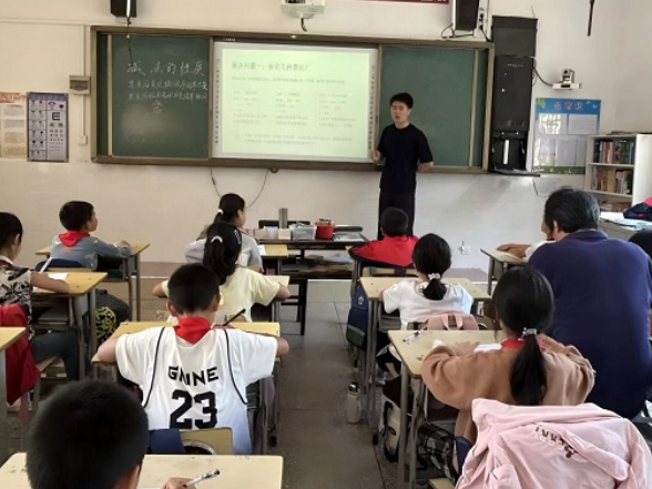 “一行代码都没写”  ——HTML打通乡村学校数字化“最后一公里”