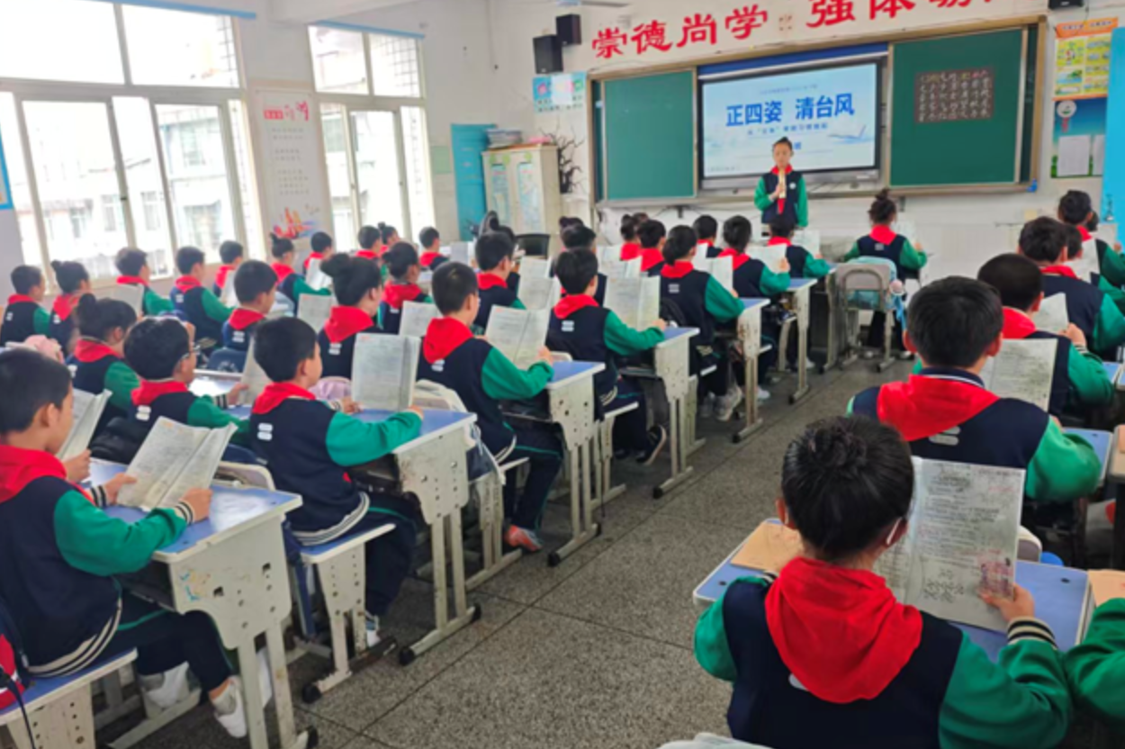 沅江市桔园学校：赛场展常规 习惯润童心