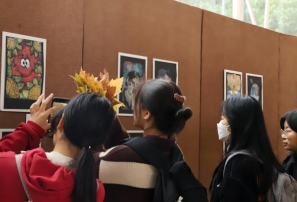 湘潭大学：举办美育课程作品汇报展 记录“美”的历程