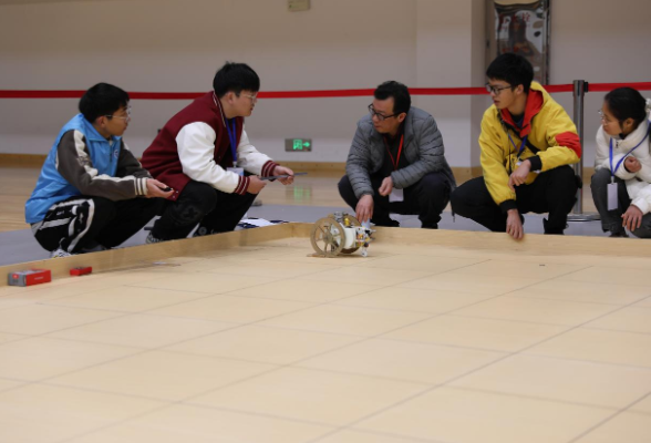 湖南省大学生工程实践与创新能力大赛在湖南理工学院成功举办