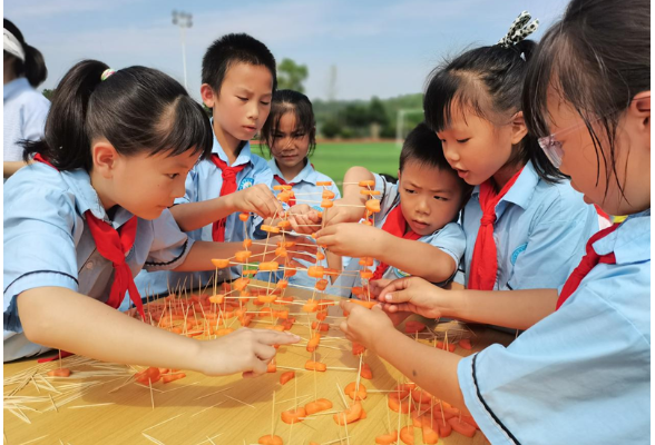 衡阳市石鼓区金源小学：举办科技节活动，科技赋能思政教育创新