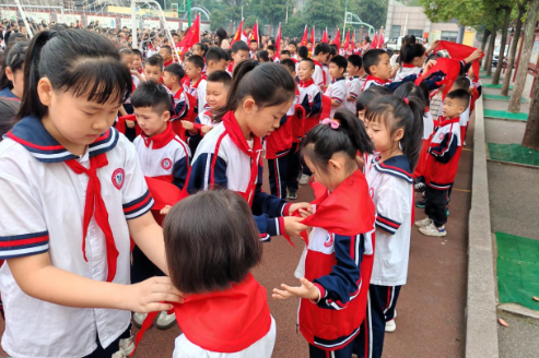 【资阳站】益阳市人民路小学：红领巾心向党  星火筑未来