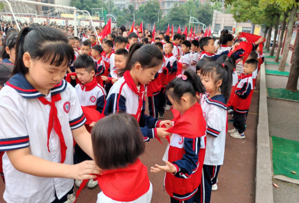 【资阳站】益阳市人民路小学：红领巾心向党  星火筑未来