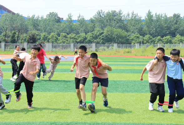 湘潭市九华风车坪雅爱小学：以爱护芽，童心明朗