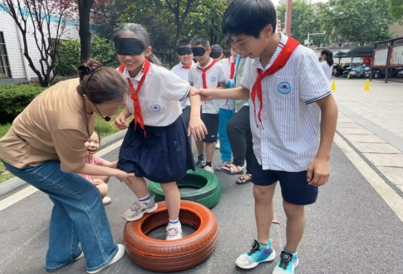 湘潭湘钢三校教育集团：举行心理健康教育主题游园会