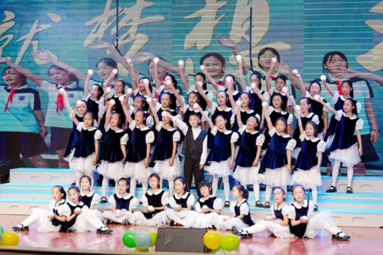 湘潭市雨湖区：田埂奏响美育欢歌，这场音乐会太戳心