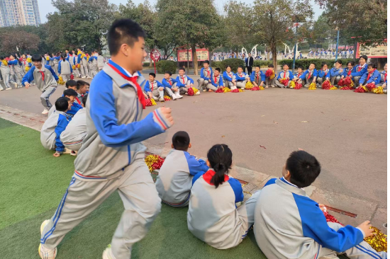新邵：“玩”转花样大课间 助力学生健康成长