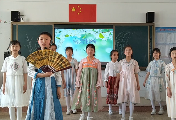 常德经开区莲花池小学：春日书香诗意浓，童心阅读绽芳华
