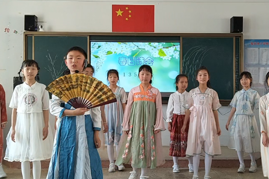 常德经开区莲花池小学：春日书香诗意浓，童心阅读绽芳华