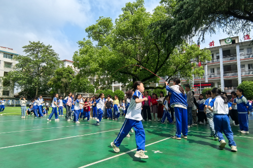 【耒阳站】前进小学：绳舞飞扬燃激情 建制比拼展风采