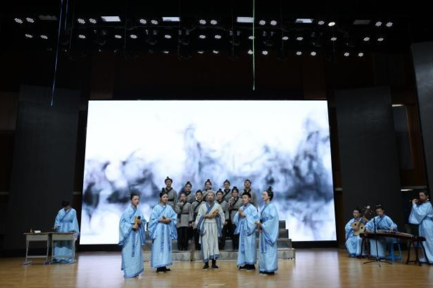 湖南师大附中博才实验中学（天顶校区）：诗词传雅韵，经典润人心