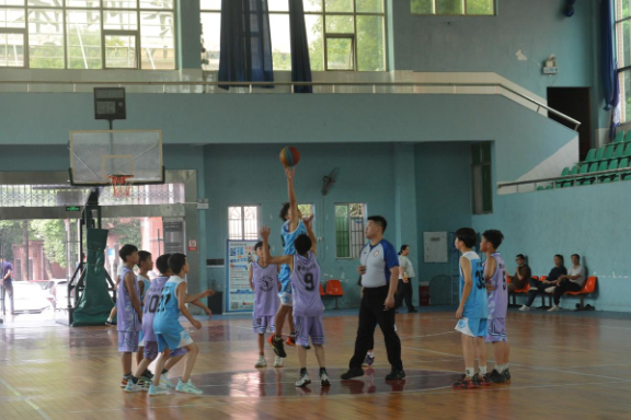 益阳市资阳区：中小学“三大球”篮球联赛圆满收官 372名健儿演绎热血竞技