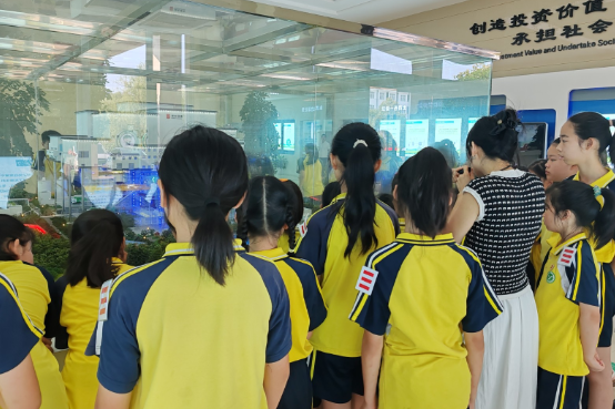 资阳区三益小学：走进光大环保科普馆，开启绿色探秘之旅