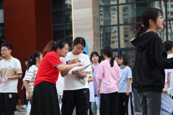 吉首：湖南省初中学业水平考试顺利举行