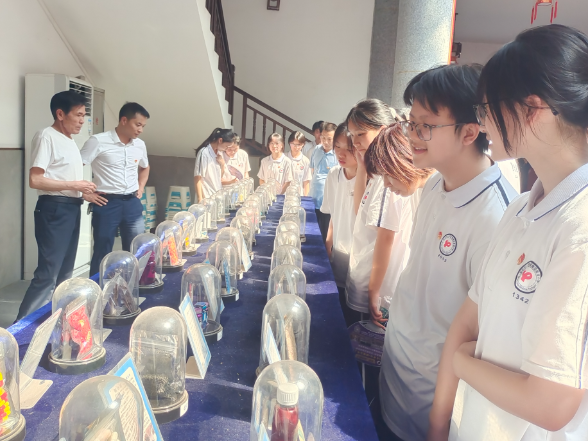 【耒阳站】顺湖中学：走进教育基地 筑牢禁毒防线