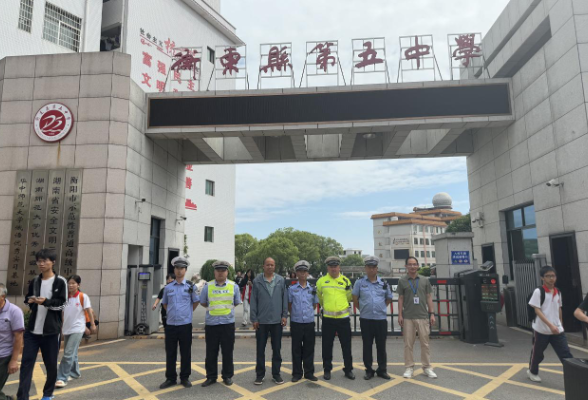 【衡东县站】衡东五中：交警守候 温暖相伴