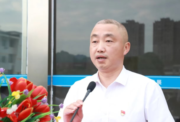 致毕业的你・书记校长说 | 安化县第二中学李安定：淬三力以砺剑，赴星河而凯旋