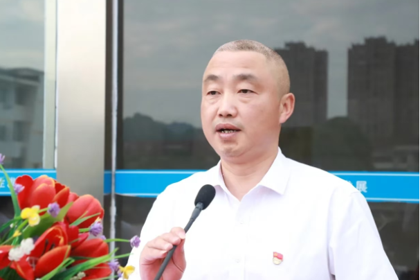 致毕业的你・书记校长说 | 安化县第二中学李安定：淬三力以砺剑，赴星河而凯旋