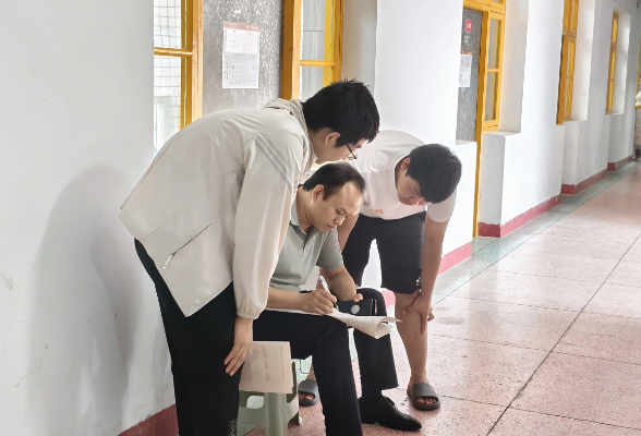 【湘伴高考2025现场直击】湘北职专：24小时全程守护，助力考生迎战高考
