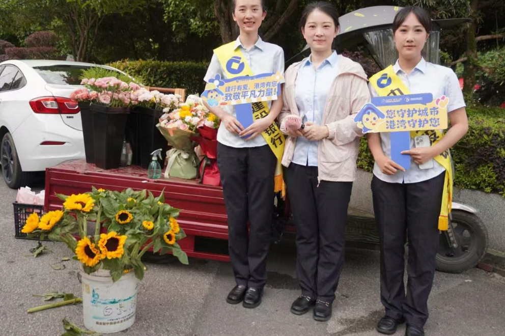 【湘伴高考2025现场直击】辰溪：高考首日平安落幕 送考服务彰显暖心温度