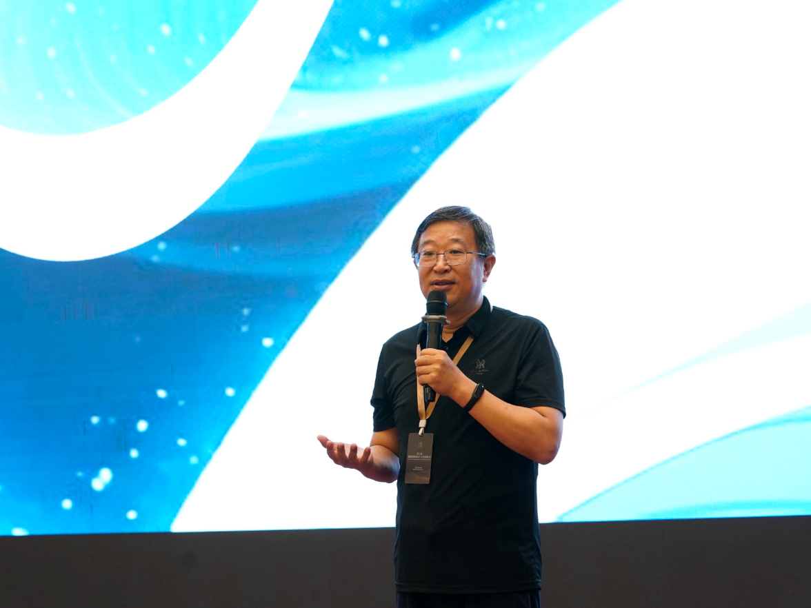 人工智能教育专家吴亚滨：AI时代，最核心的能力是阅读与写作