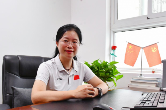新学期校长说 | 湖南师范大学附属滨江学校曾辉：九载逐光向未来，滨江筑梦启新程