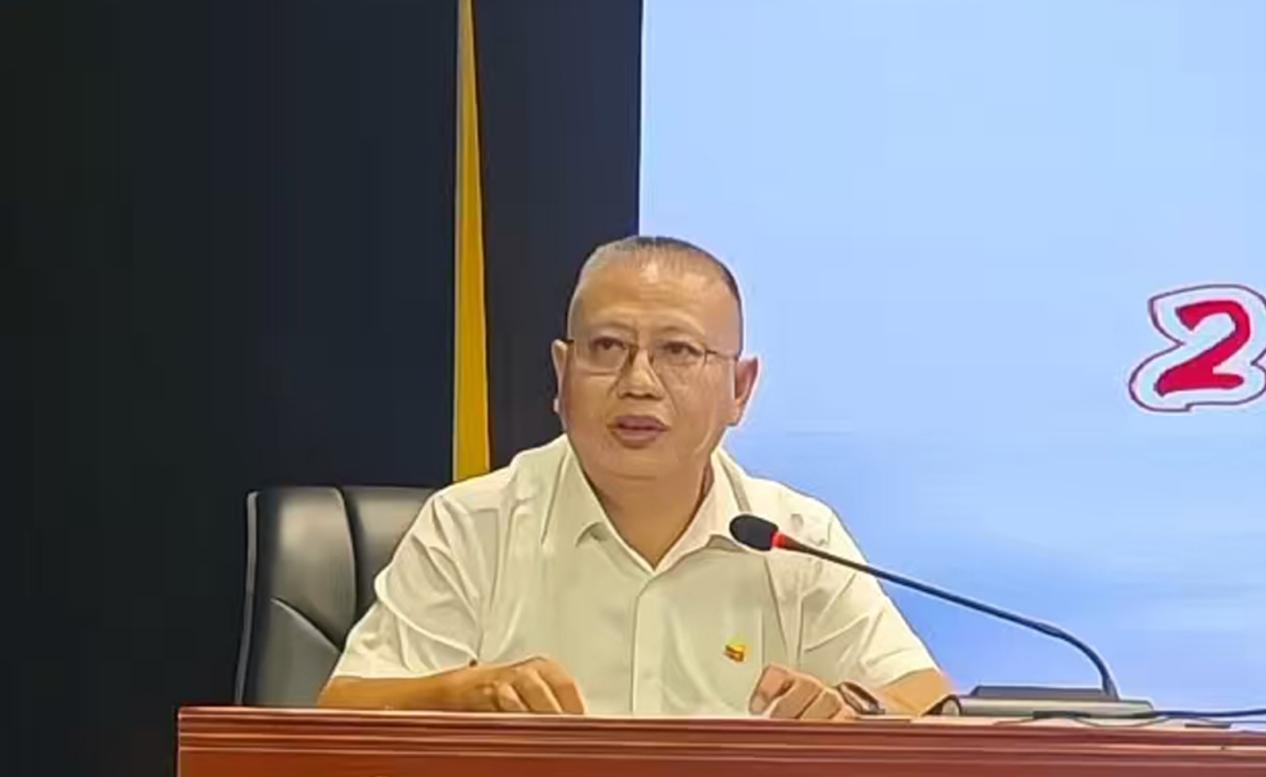 衡南县三塘联合学校党委书记、校长罗斌.png
