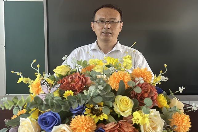 新学期书记说 | 衡阳市珠晖区衡州路小学周逸云：新学期，乘“火车”逐梦启航