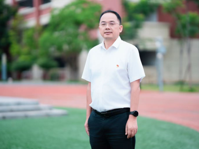 新学期校长说 | 韶山学校叶法彬：纪念的背后是对当下的思考