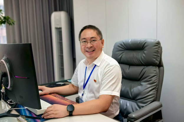 新学期书记说 | 长郡湘潭高新实验小学向荣华：做豪迈的中国人，从一颗“红小莲”开始