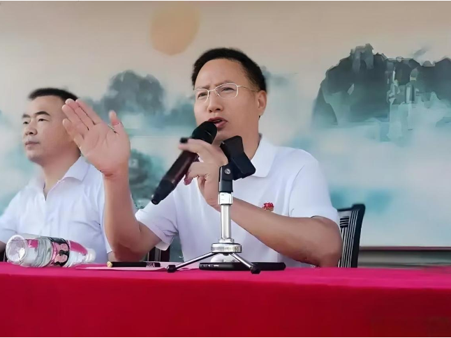 新学期书记说 | 衡阳县第三中学周振华：弘扬阅兵精神，担当团结奋进新局