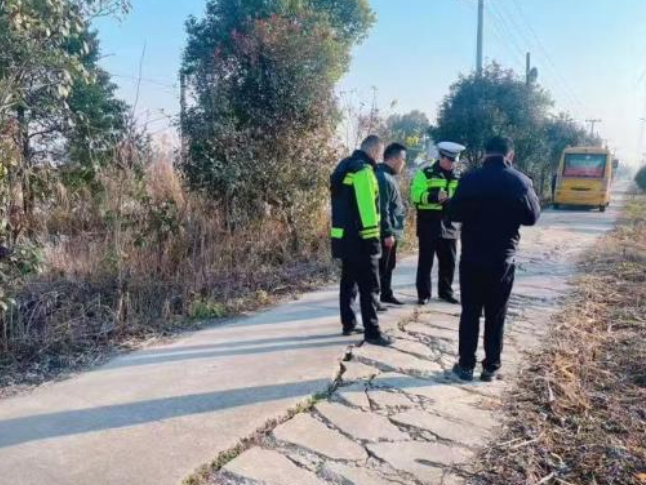 岳阳市屈原管理区：多部门联合“问诊” 筑牢平安上学路