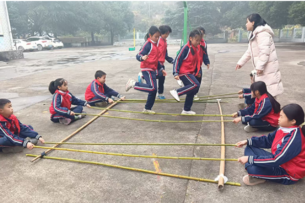 衡阳县界牌镇中心小学：“六彩”课间跃动童年，体育“加法”赋能成长