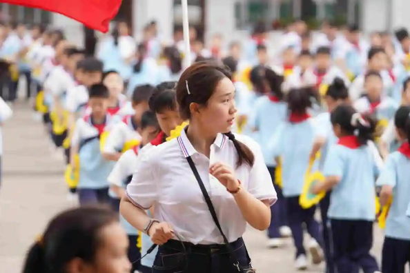 深度 | 一所农村学校的“逆生长”——汉寿县军山铺镇中学发展纪实