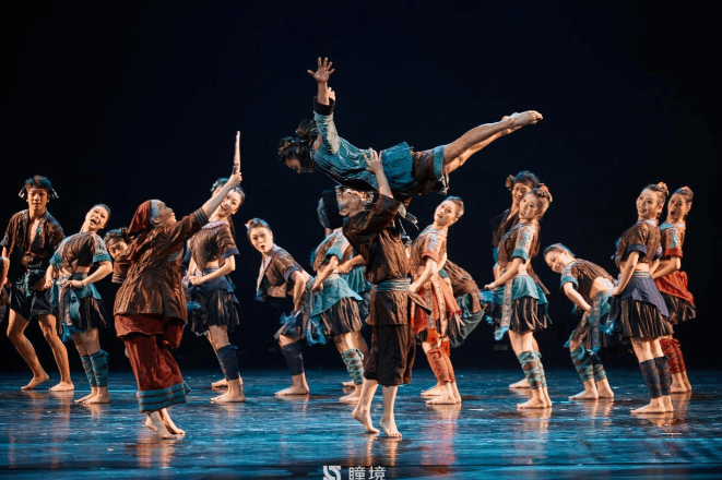 《年年有鱼》跃动全国舞台 湖南工业大学舞蹈斩获国家级殊荣