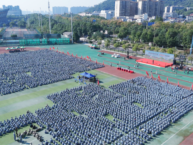 中南大学9000余新兵开训