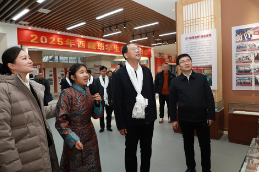 “湖南就是你们温暖的家” 高山一行到长沙望城一中看望慰问西藏班学生