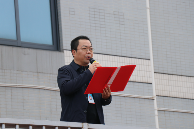 书记校长开学第一讲 | 湘乡市起凤学校李强：以学生为中心，做温暖的教育