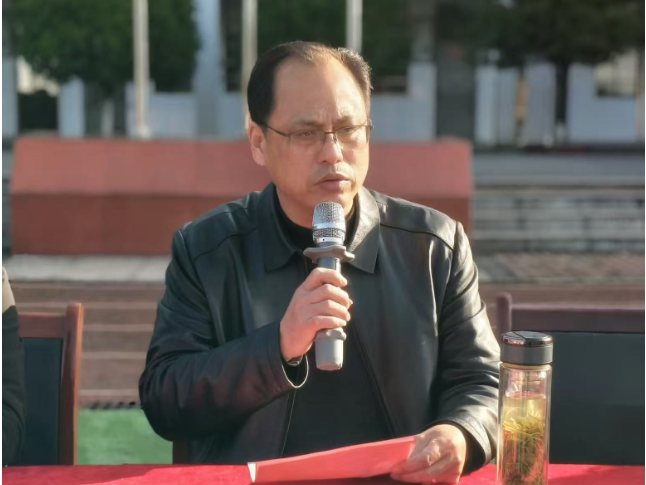 书记校长开学第一讲 | 常宁市洋泉镇中心小学郭秀成：五育融合，严管厚爱，培育身心健康学生