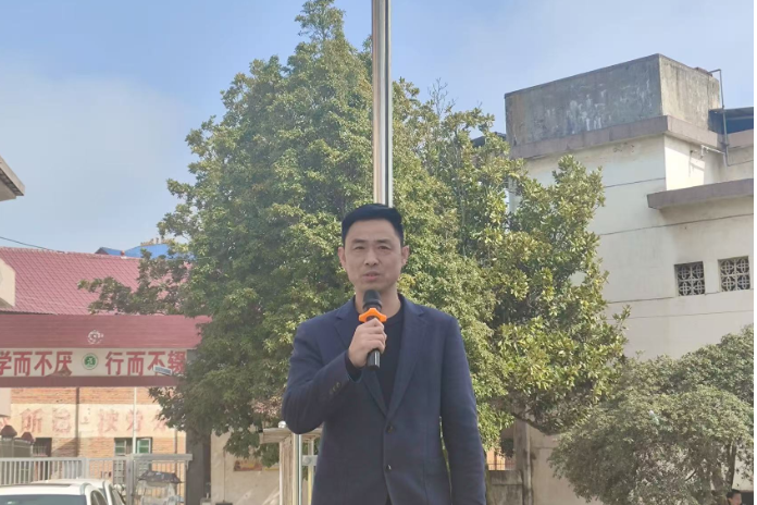 书记校长开学第一讲 | 祁东县太和堂镇中心小学李军民：春风启智迎新程，立德树人育新人