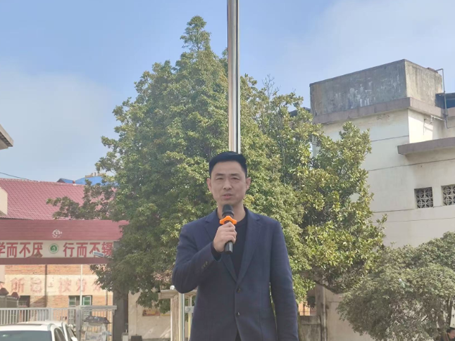 书记校长开学第一讲 | 祁东县太和堂镇中心小学李军民：春风启智迎新程，立德树人育新人