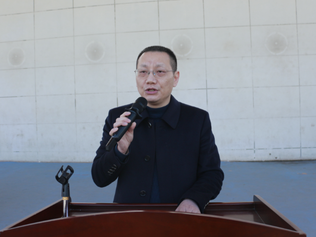 书记校长开学第一讲 | 衡阳市新民中学杜伍阳：始于第一步，成于每寸功