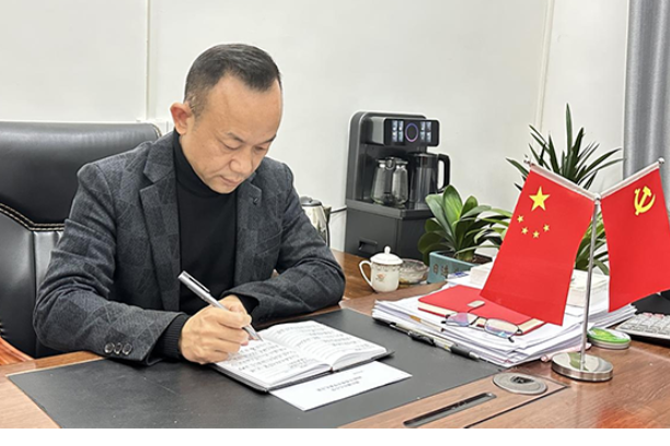 书记校长开学第一讲丨衡阳县渣江镇中心小学付建军：承玉麟风骨 做幸福少年