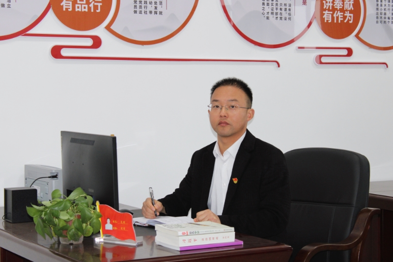 南县洗马湖学校校长 夏顺.png